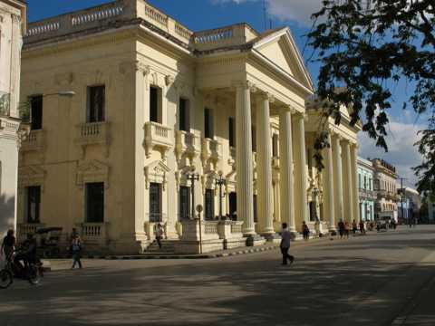 古巴都会街景图片