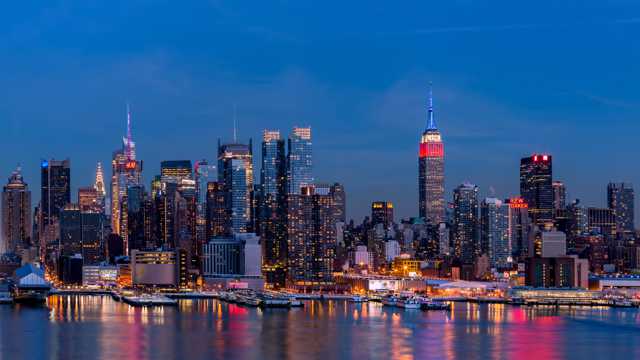 纽约帝国大楼夜景高清图片